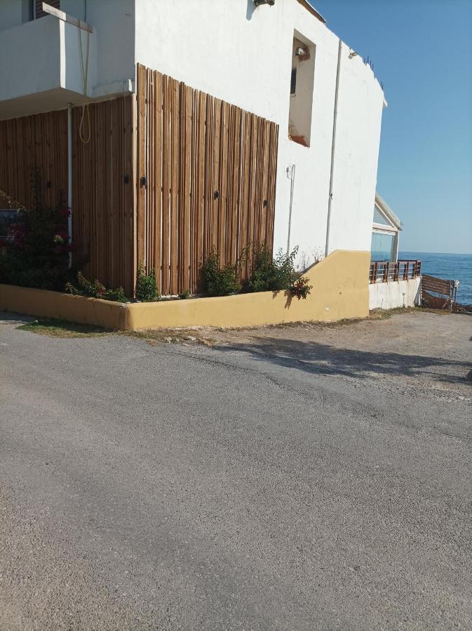 Beachfront Apartment Ретимно Экстерьер фото